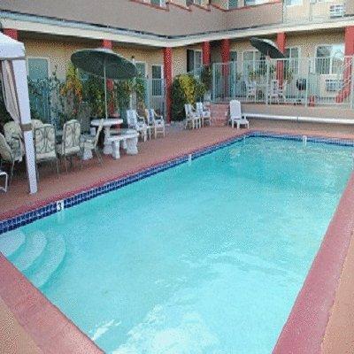 Travel Inn & Suites Victorville Instalações foto